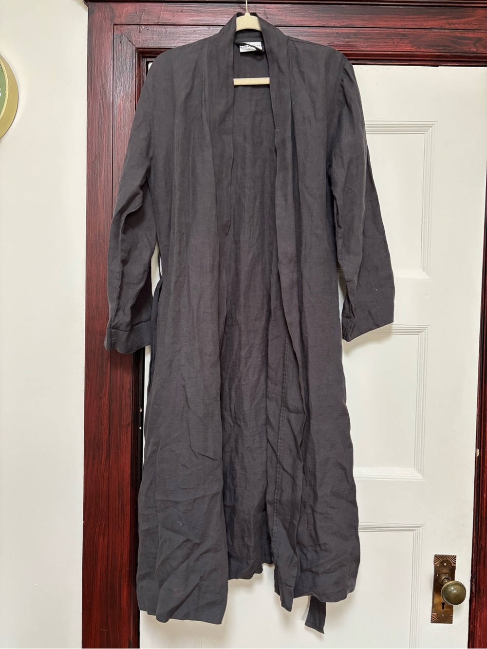 Parachute Linen Bath Robe in Charcoal Gray